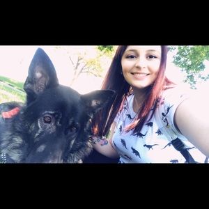 Meet your Posher, Dakota